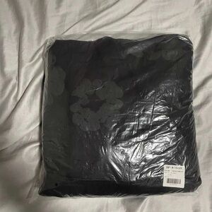 Elegant Black Floral Bedding Set